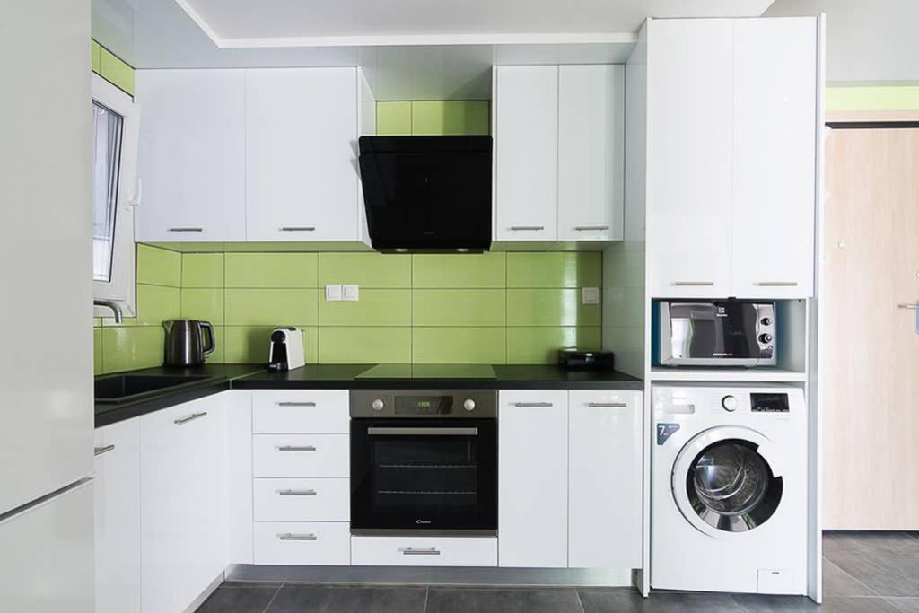 Brand New Stylish 2 Bedroom Apartment Athènes Extérieur photo