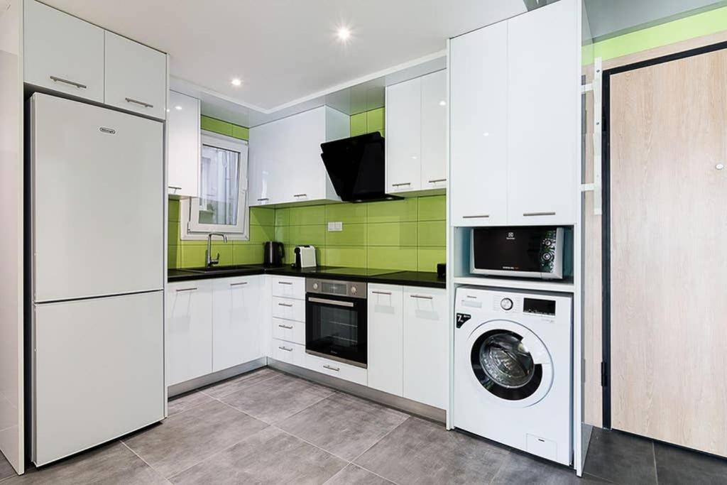 Brand New Stylish 2 Bedroom Apartment Athènes Extérieur photo